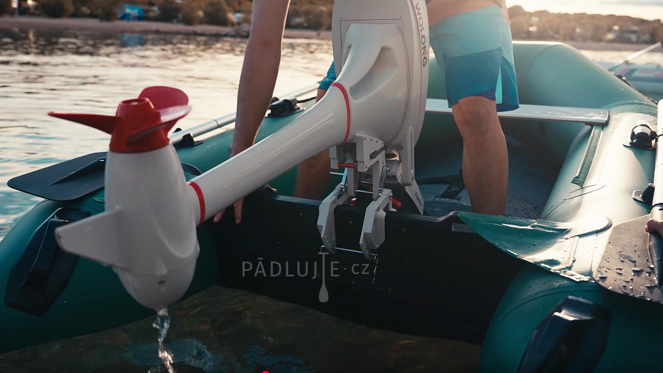 Jak si vybrat nafukovací člun a motor - elektrický nebo spalovací?