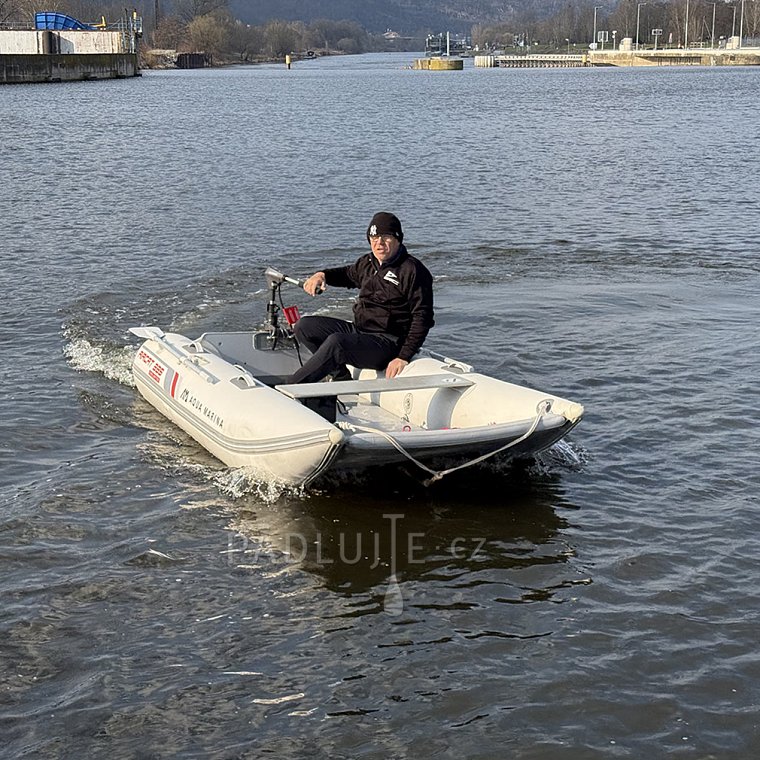 Test motoru WATERSNAKE PRIME 70 na člunu AIRCAT 330
