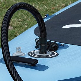 Elektrická pumpa PADDLEBOARDGURU 8 12V do 20PSI pro paddleboardy